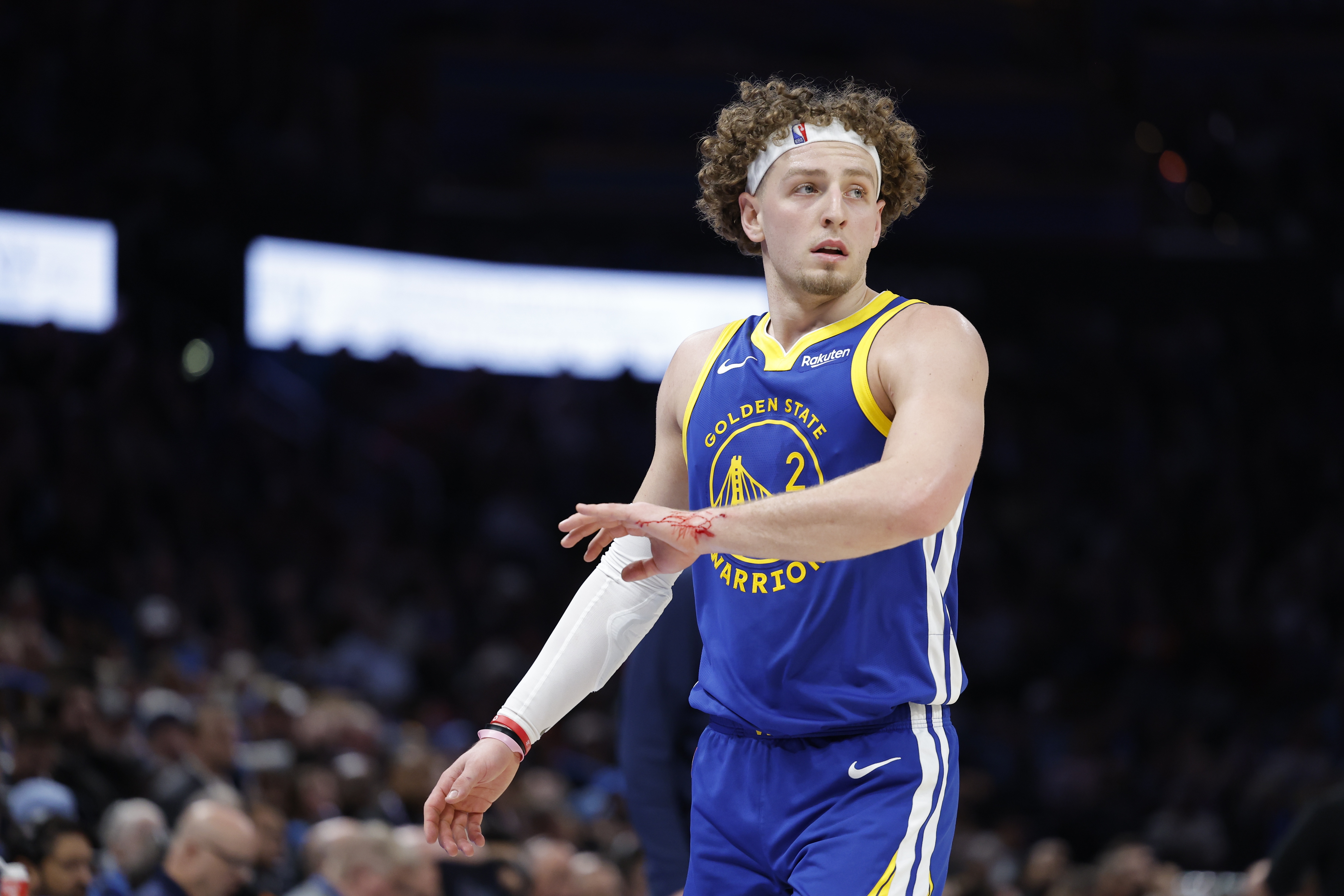 体育视频-库里:波杰姆斯基非常独特且很全能 总能在关键时为球队带来胜利